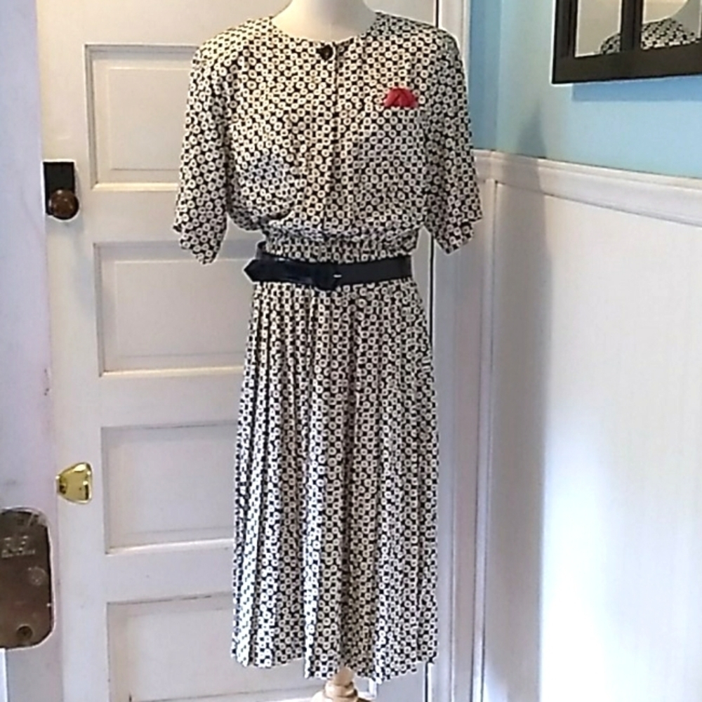 Vintage 1980s estate dress 👗 no tags